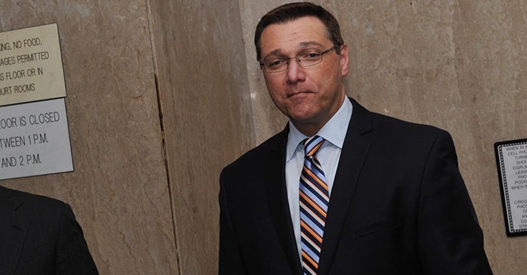 DeMentri in 2001 at a NYC courthouse