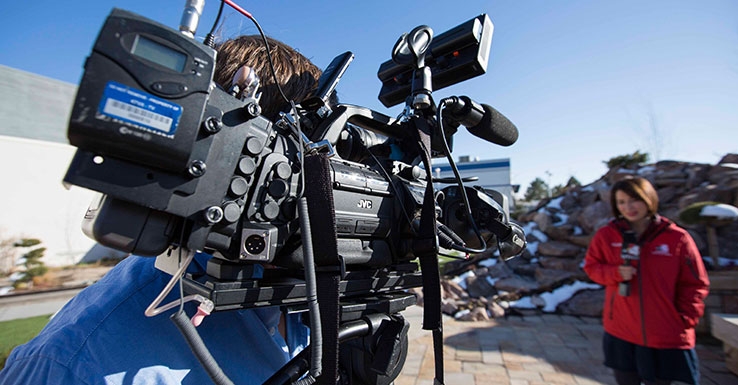 Photogs for KTVX are using JVC GY-HM890 ProHD camera to produce live ENG report with just the camera.